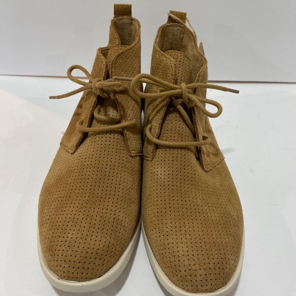 Born Tan Perforated Suede Lace-Up Ankle Boots W/ Size 7.5M Durable Rubber Soul - Picture 2 of 10